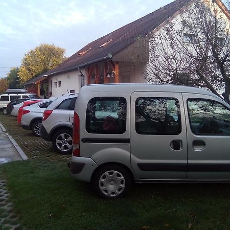 Herkules Panzio Nagykanizsa Buitenkant foto